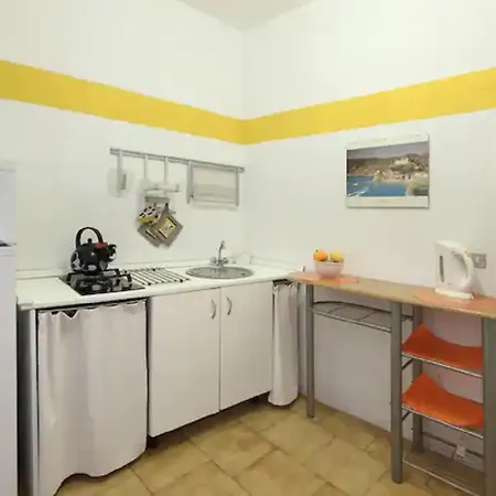 Basuetta In Historical Center With Ac *