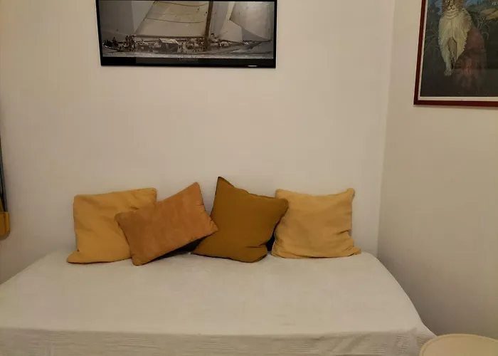 Basuetta In Historical Center With Ac Apartment
