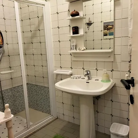 Basuetta In Historical Center With Ac