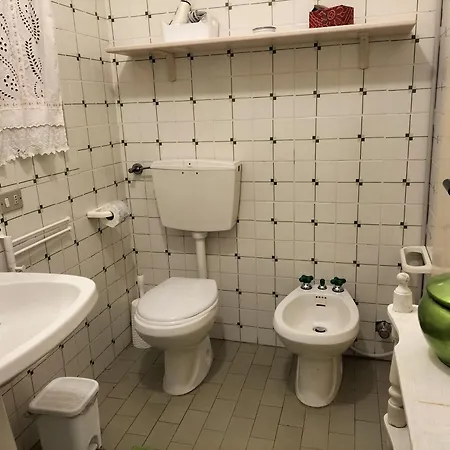 Basuetta In Historical Center With Ac