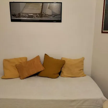 Basuetta In Historical Center With Ac Apartman