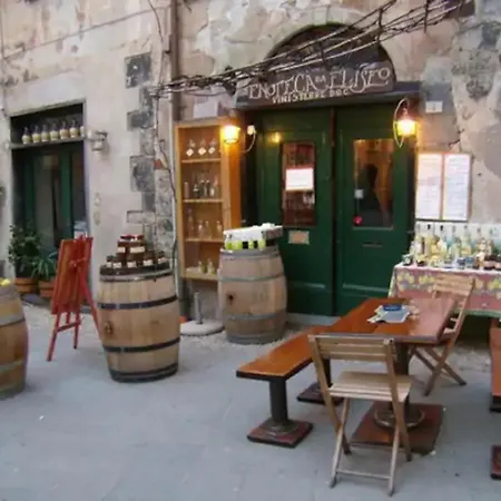 Basuetta In Historical Center With Ac Apartman *