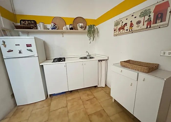 Basuetta In Historical Center With Ac